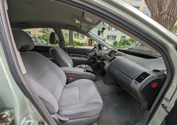 Toyota Prius cena 19900 przebieg: 231000, rok produkcji 2006 z Warszawa małe 92